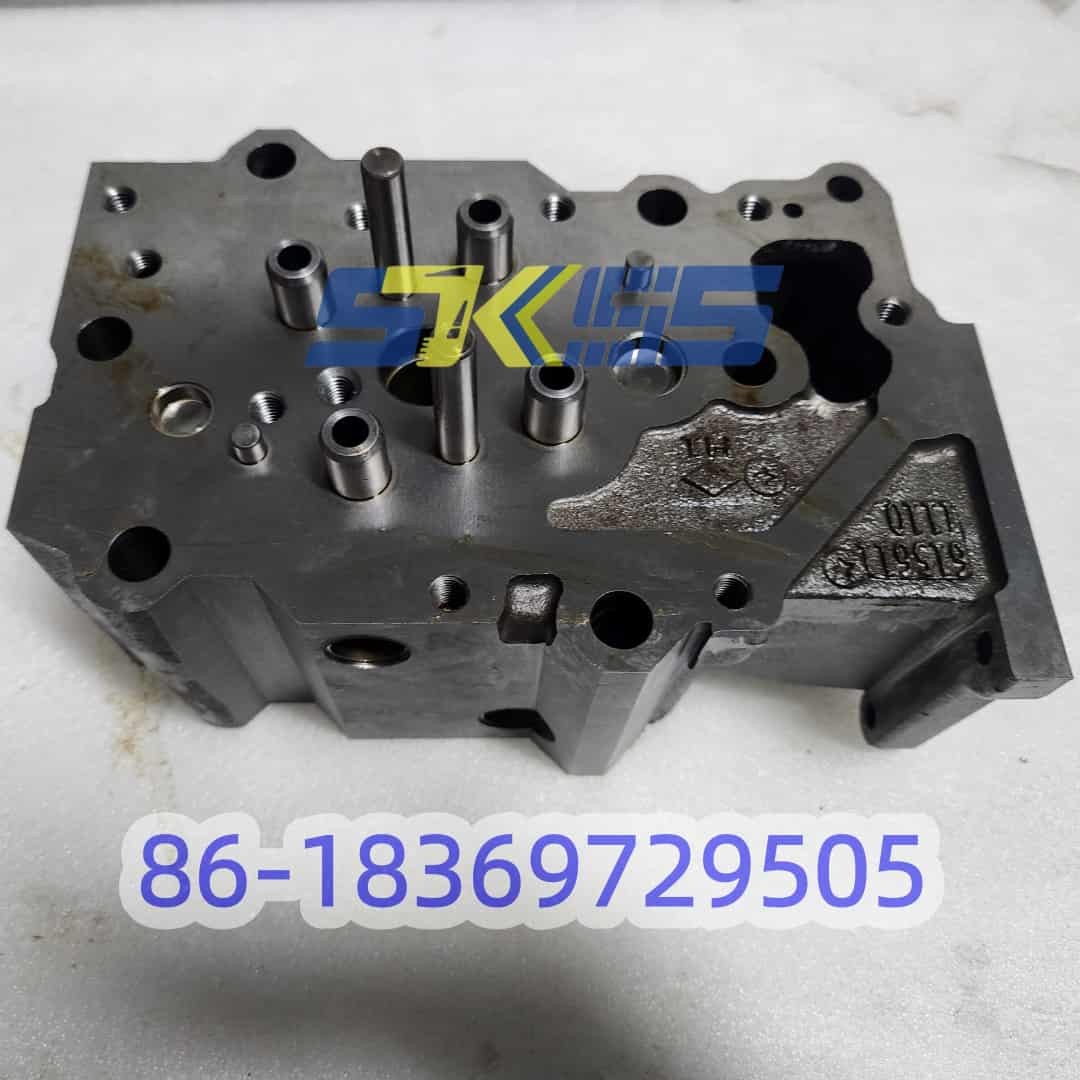 Для сборки головки цилиндра экскаваторных двигателей Komatsu PC400-5 6D125 6251-11-1100